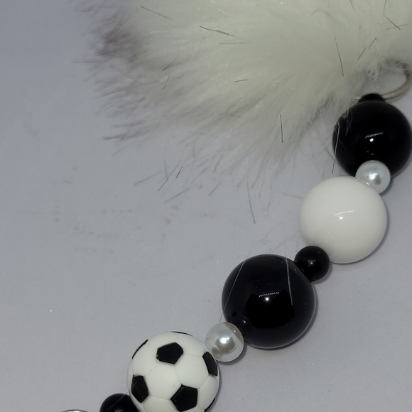 Handmade SOCCER MOM Keychain/Purse Dangle!! ⚽️ - Picture 6 of 12